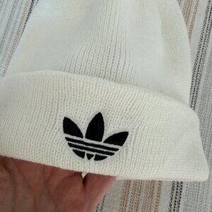 NWT Adidas Men Women Unisex Trefoil Beanie Hat $24